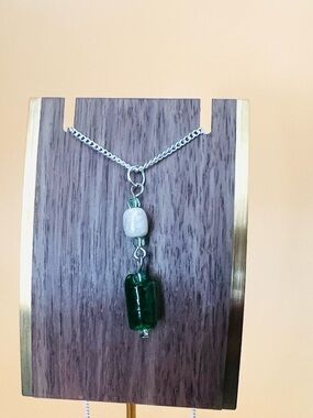 Green Glass Bead Pendant Necklace - silver plated